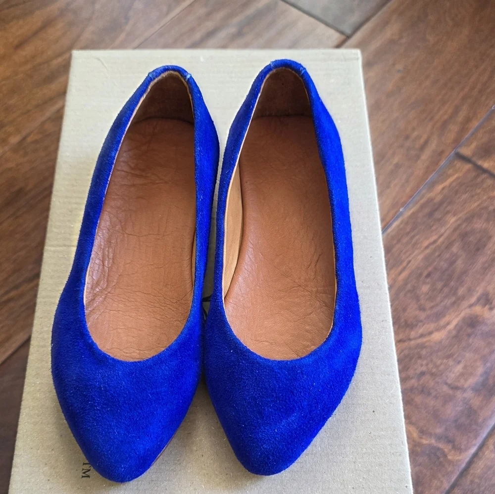 ✨ Two Pretty Cobalt Blue Suede Ballet Flats - Size EU 25 ✨